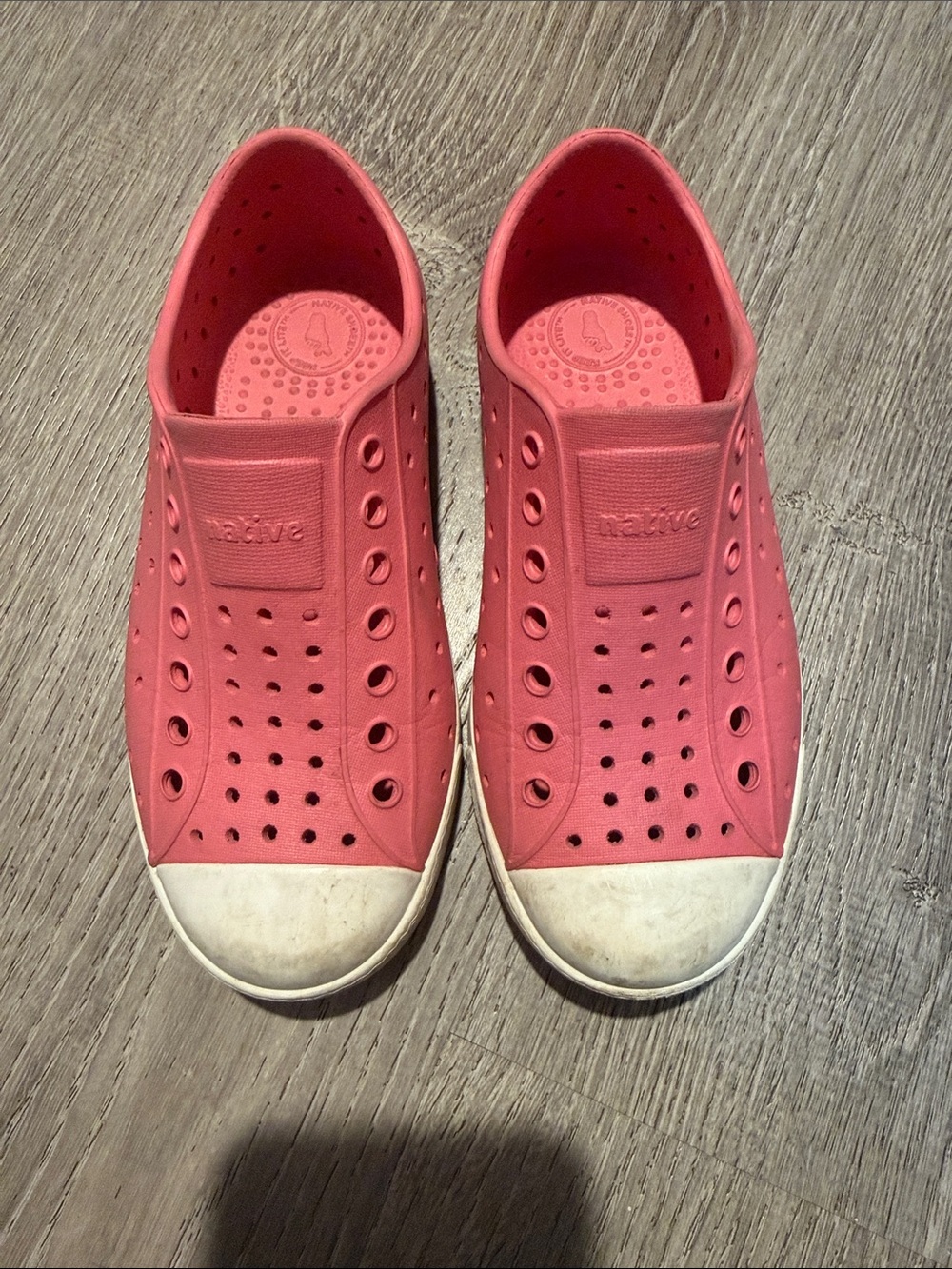 Native Kids Slip-On Water Shoes in Coral